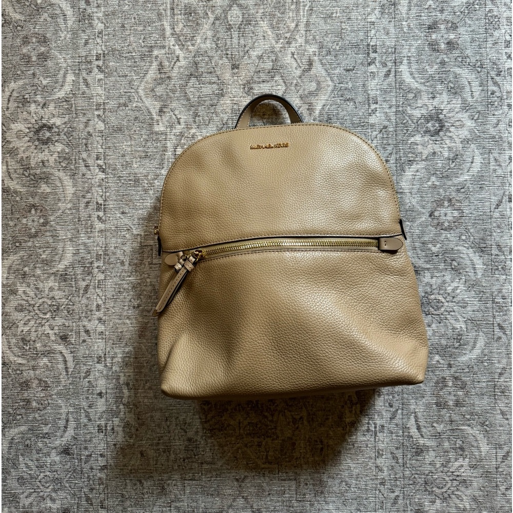 Michael Kors Dallas Slim Medium Backpack